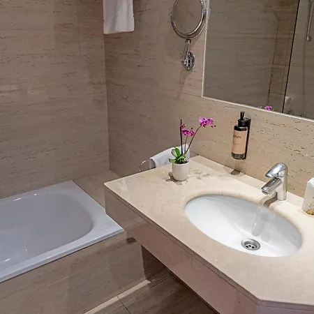 Faranda Marsol Candas, Ascend Collection