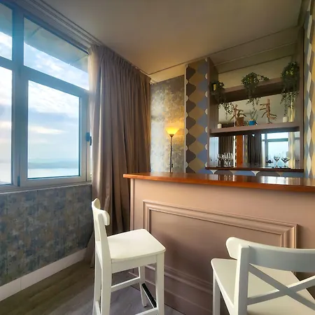 Faranda Marsol Candas, Ascend Collection